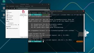 Ansicht Dekstop Manjaro mit Terminal